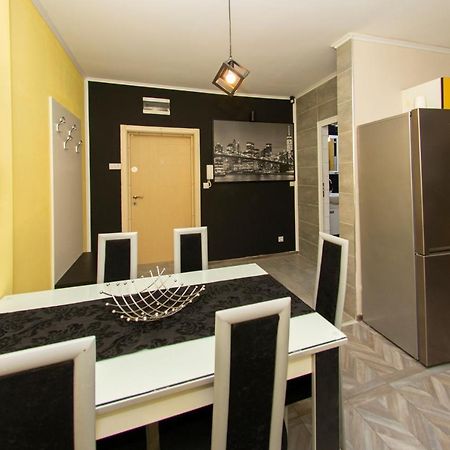 Double Room Flat In The Heart Of Students Town Sófia Exterior foto